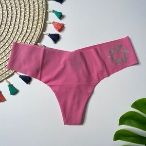 Victoria's Secret PINK No Show Thong Panty Pink Dahlia w Graphic Small NEW